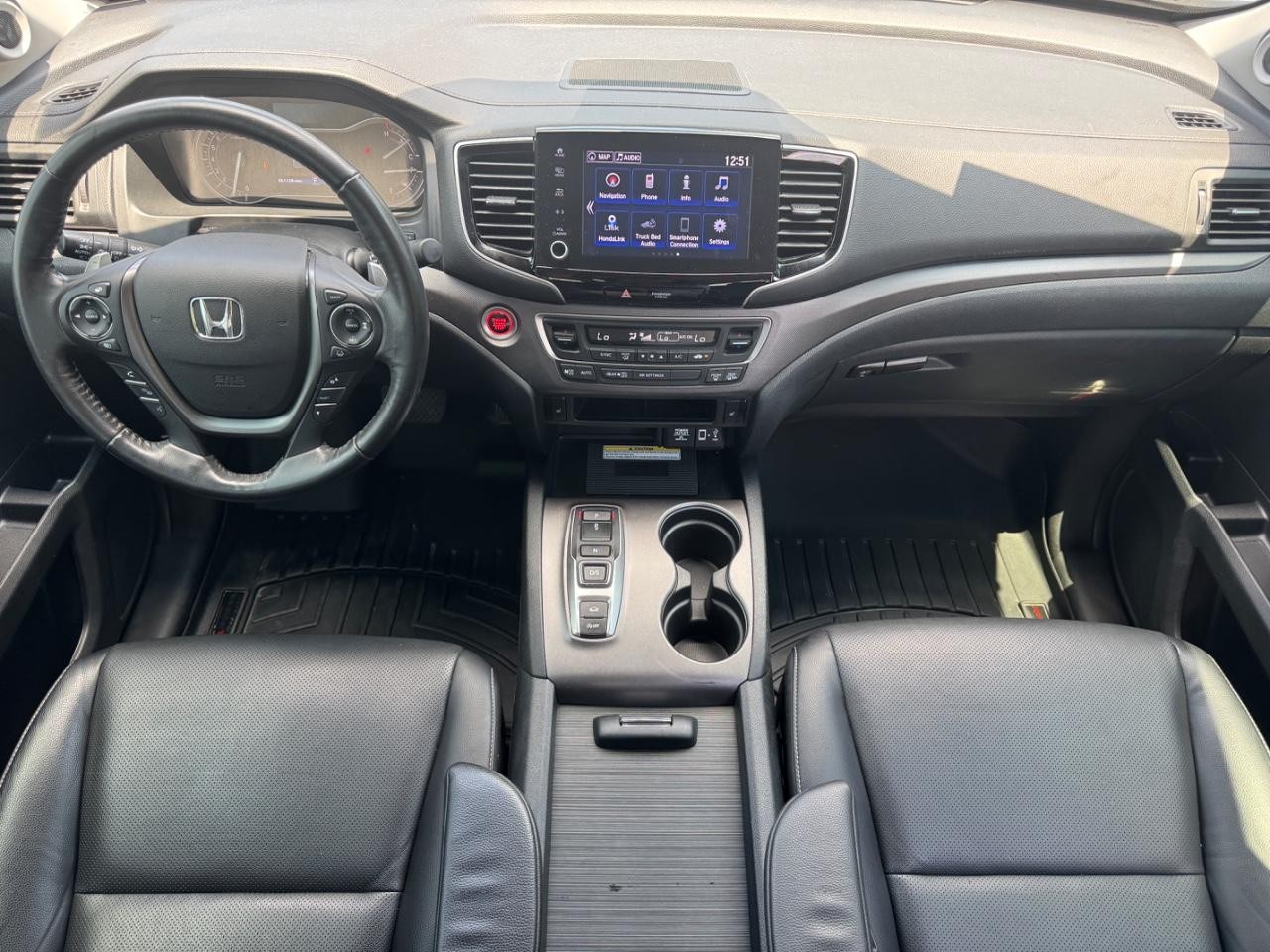 Honda Ridgeline Vehicle Full-screen Gallery Image 12