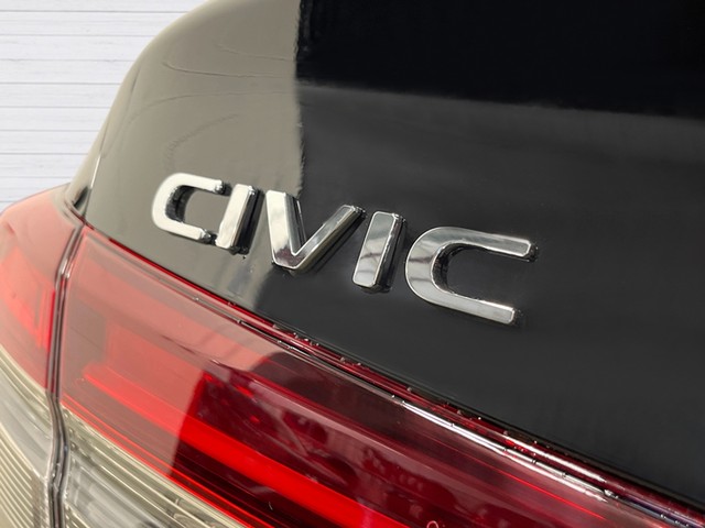 Honda Civic Sedan Hybrid Vehicle Full-screen Gallery Image 06