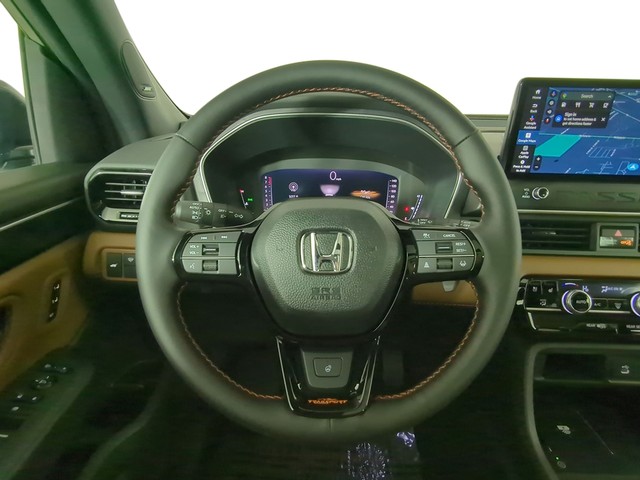 Honda Passport Vehicle Full-screen Gallery Image 14
