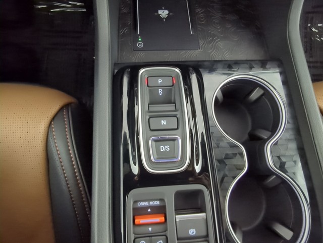 Honda Passport Vehicle Full-screen Gallery Image 21