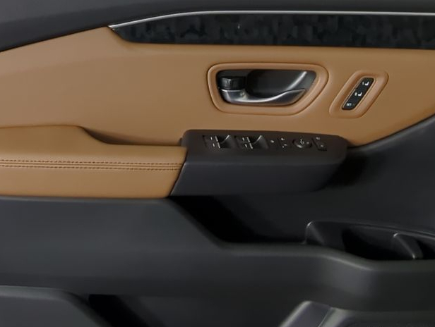 Honda Passport Vehicle Full-screen Gallery Image 23