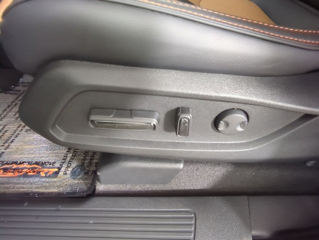 Honda Passport Vehicle Full-screen Gallery Image 24