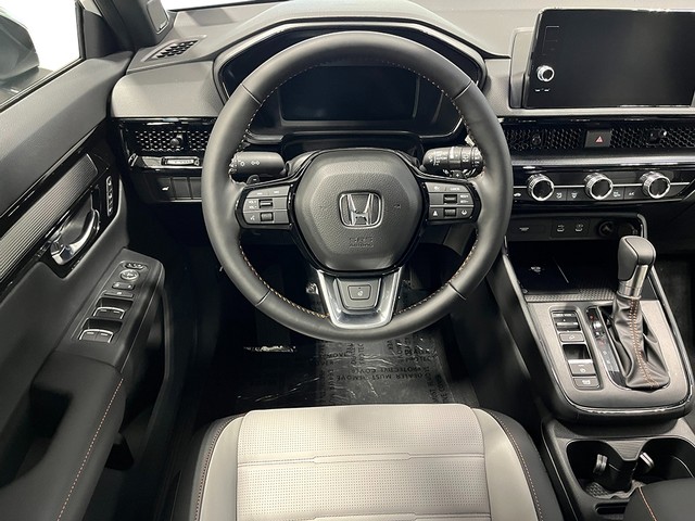 Honda CR-V Hybrid Vehicle Full-screen Gallery Image 18