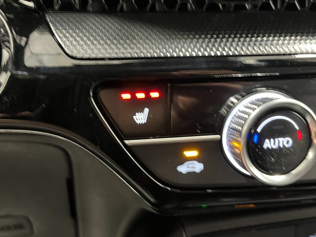 Honda CR-V Hybrid Vehicle Full-screen Gallery Image 25