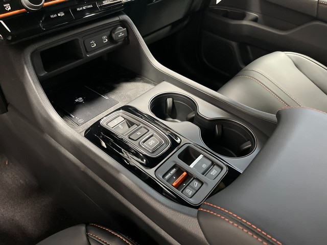 Honda Pilot Vehicle Full-screen Gallery Image 18