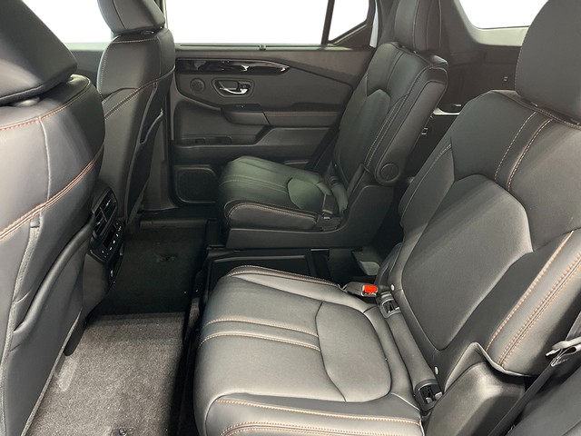 Honda Pilot Vehicle Full-screen Gallery Image 25