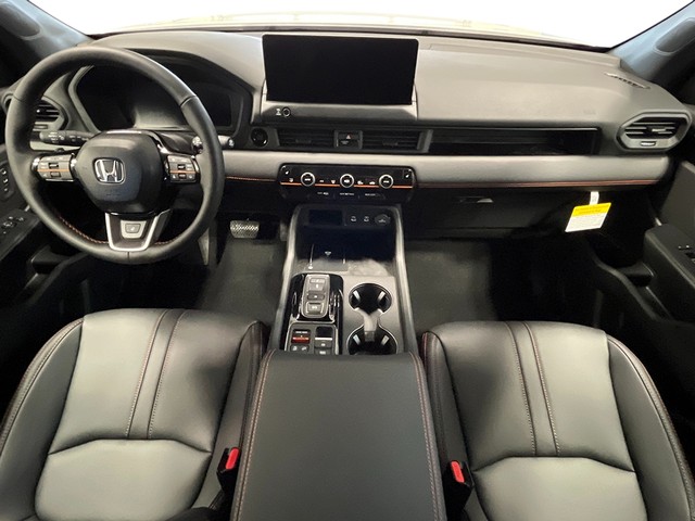 Honda Pilot Vehicle Full-screen Gallery Image 27