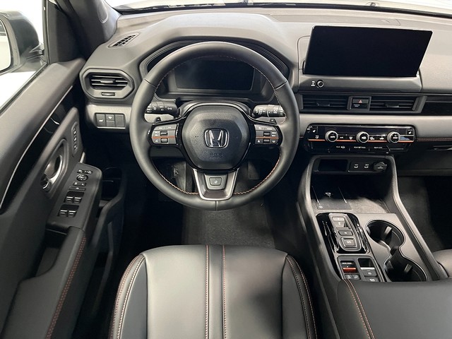Honda Pilot Vehicle Full-screen Gallery Image 28