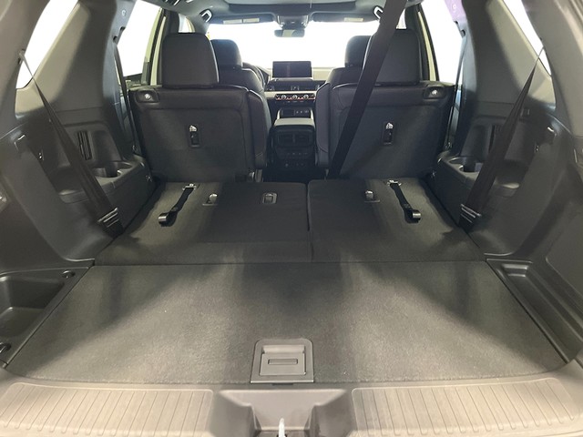Honda Pilot Vehicle Full-screen Gallery Image 30