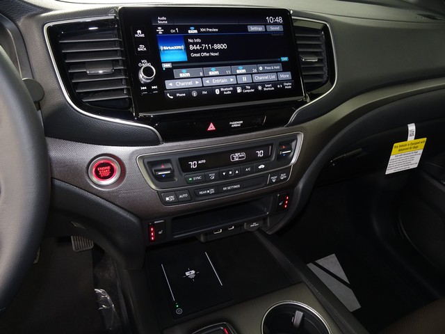Honda Ridgeline Vehicle Full-screen Gallery Image 17
