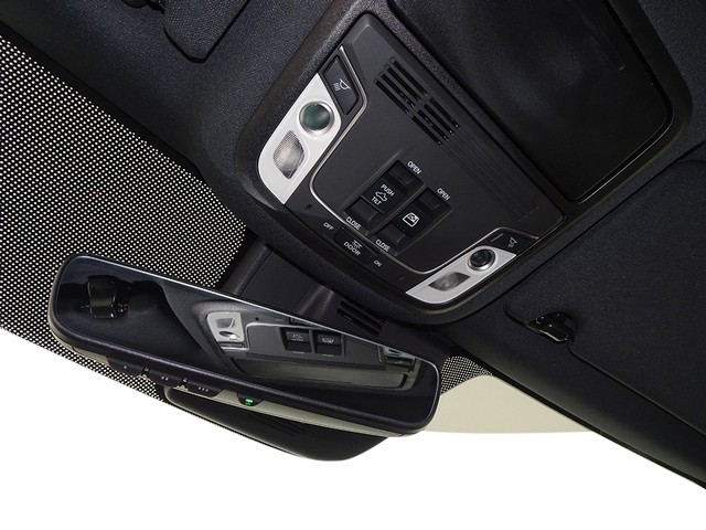 Honda Ridgeline Vehicle Full-screen Gallery Image 20