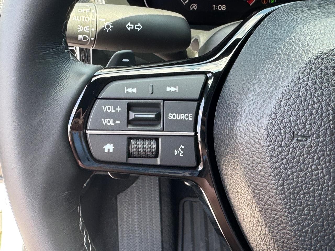 Honda Civic Hatchback Vehicle Full-screen Gallery Image 20