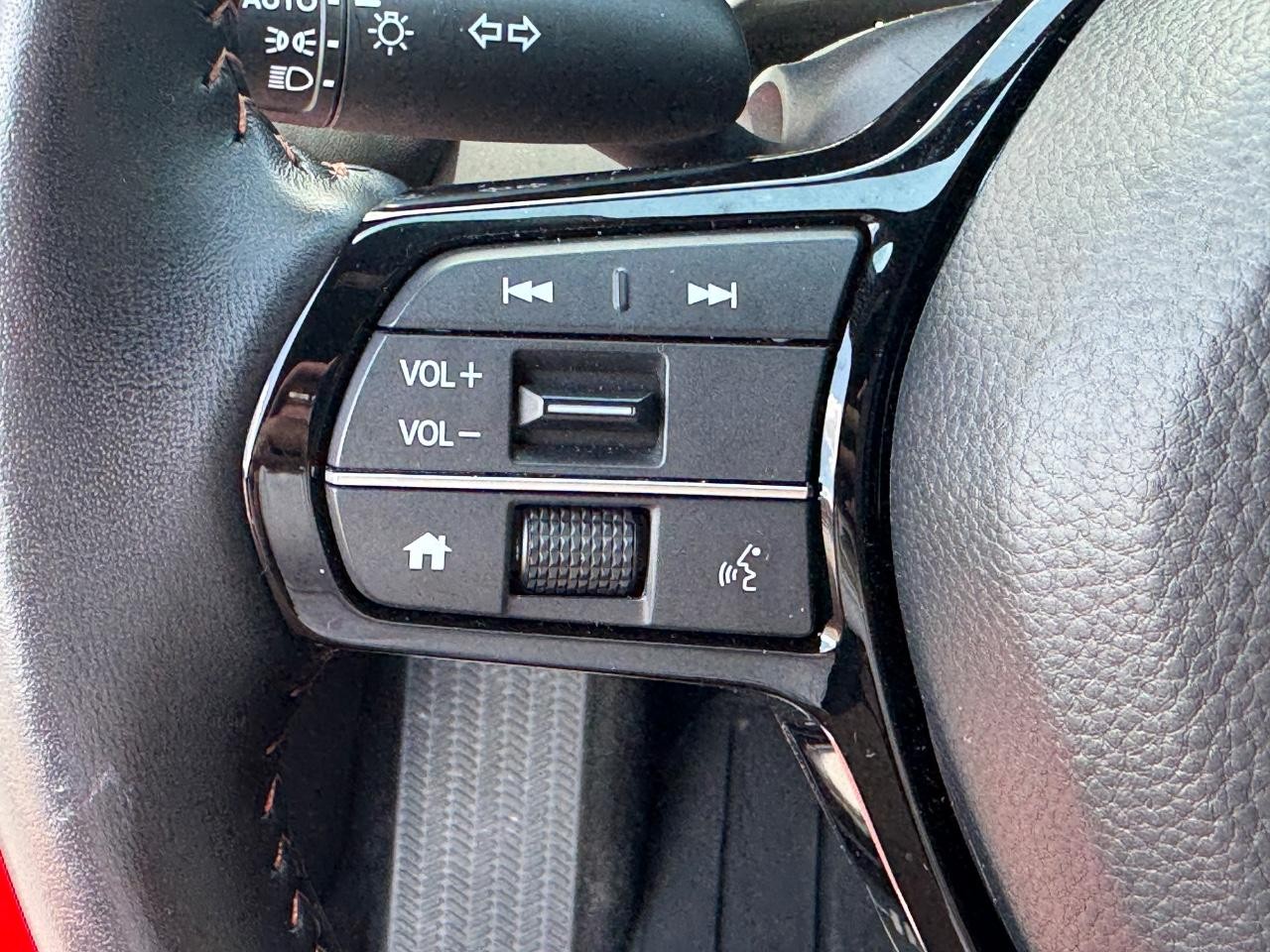 Honda HR-V Vehicle Full-screen Gallery Image 20