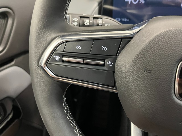Honda Prologue Vehicle Full-screen Gallery Image 17