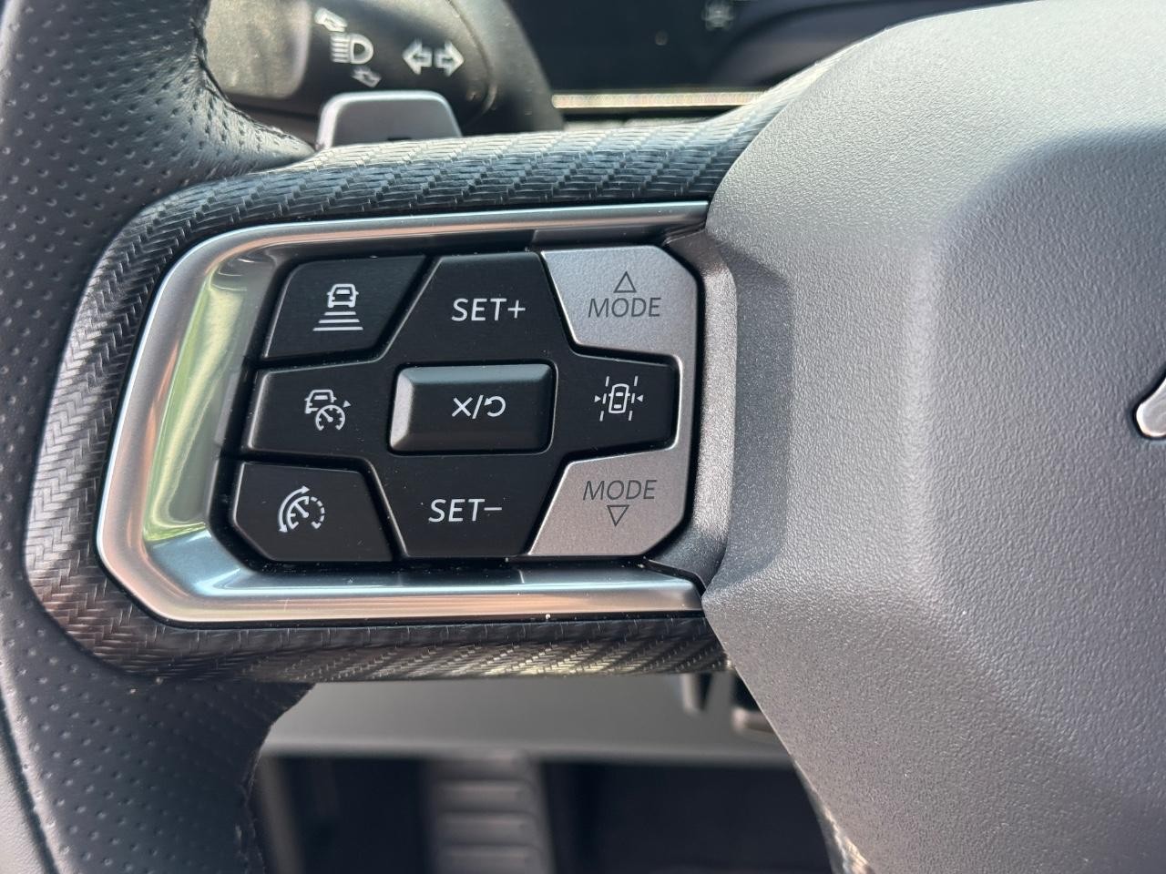Ford Mustang Vehicle Full-screen Gallery Image 19