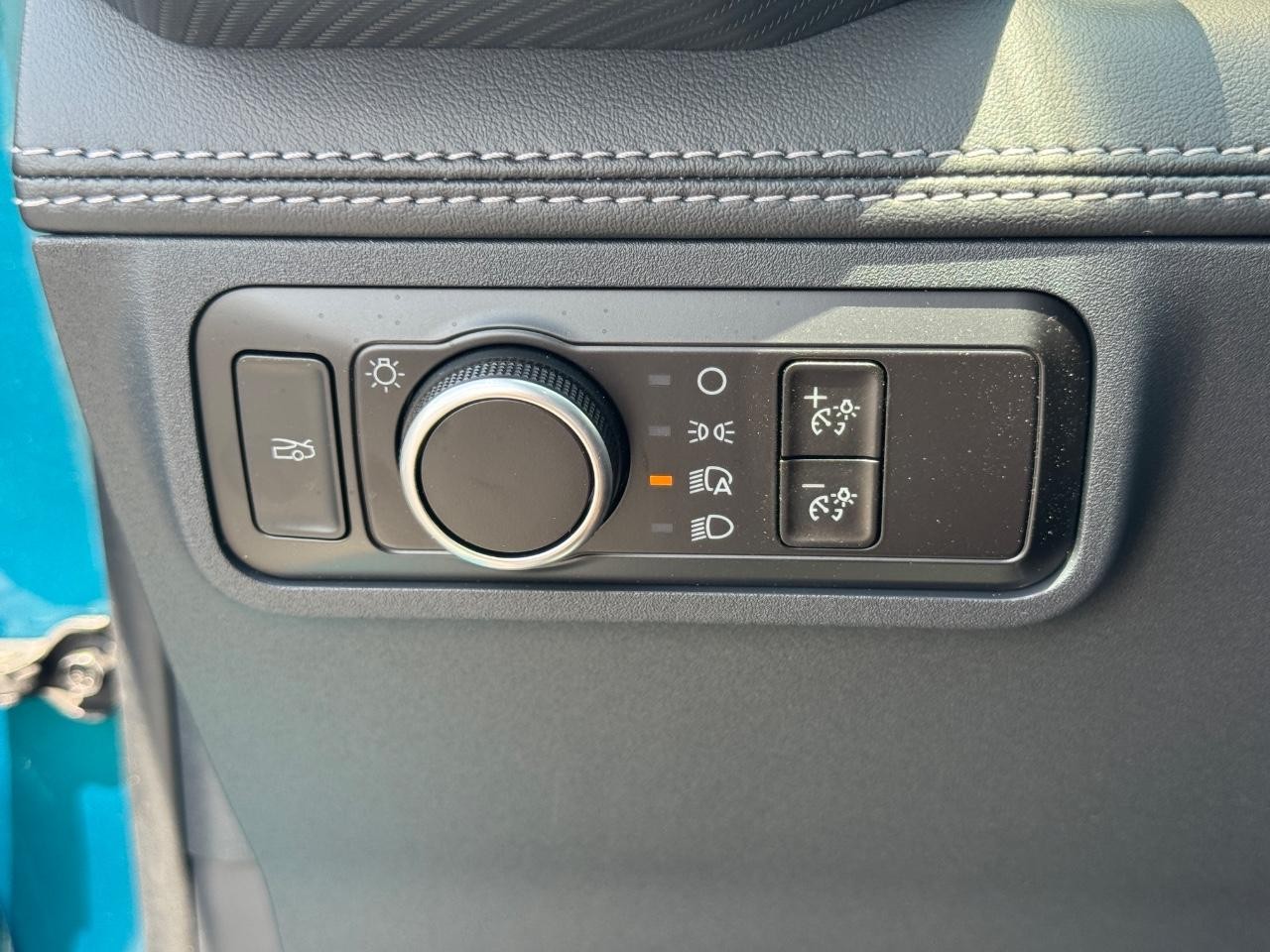 Ford Mustang Vehicle Full-screen Gallery Image 21