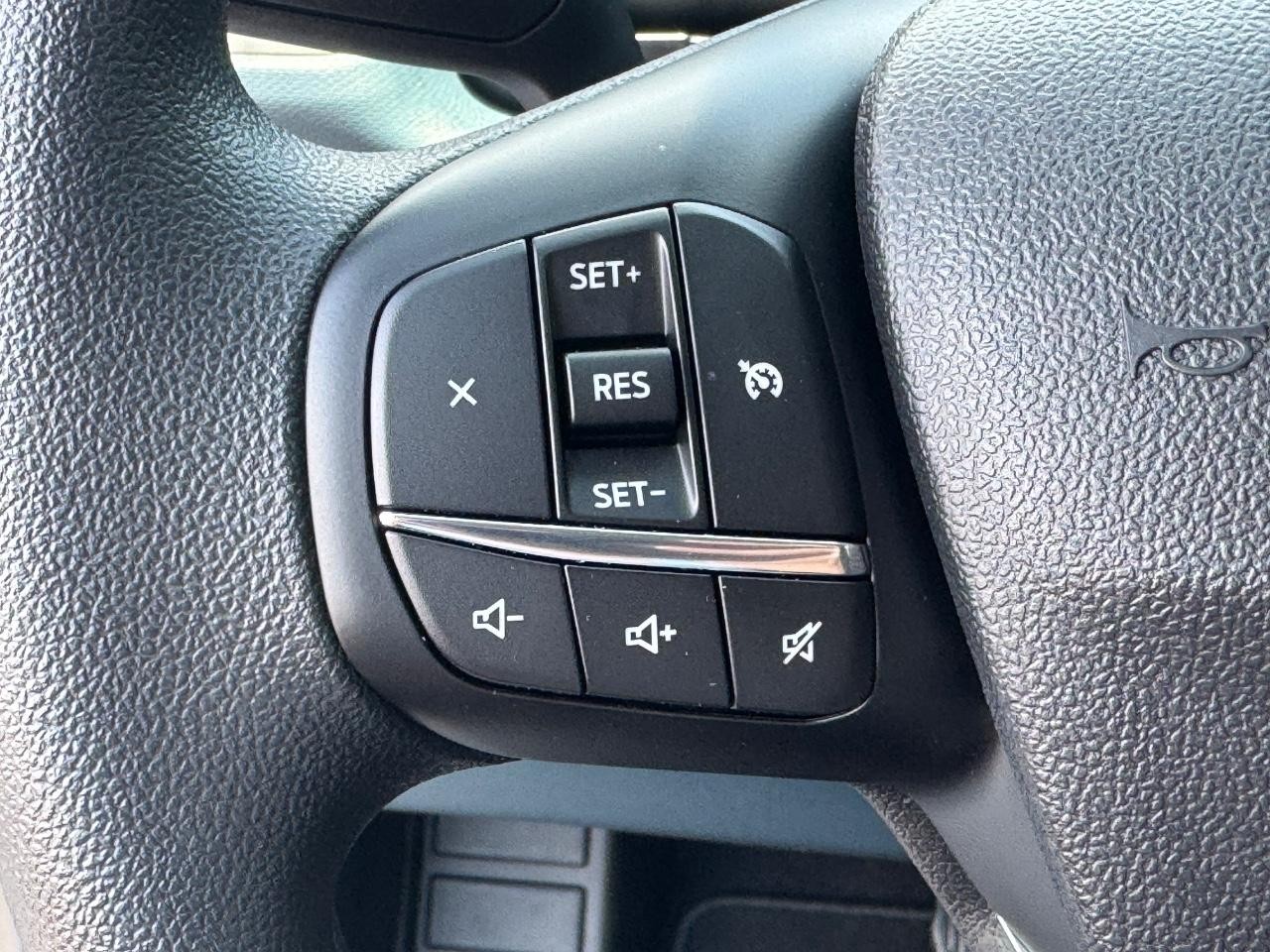 Ford Maverick Vehicle Full-screen Gallery Image 20