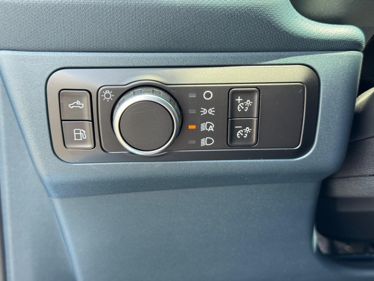 Ford Maverick Vehicle Full-screen Gallery Image 22