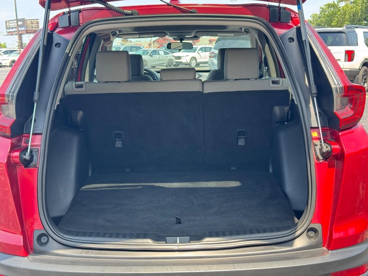 Honda CR-V Vehicle Full-screen Gallery Image 05