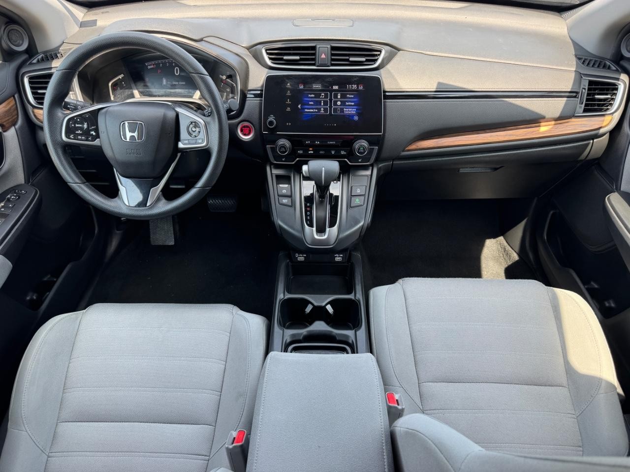 Honda CR-V Vehicle Full-screen Gallery Image 12