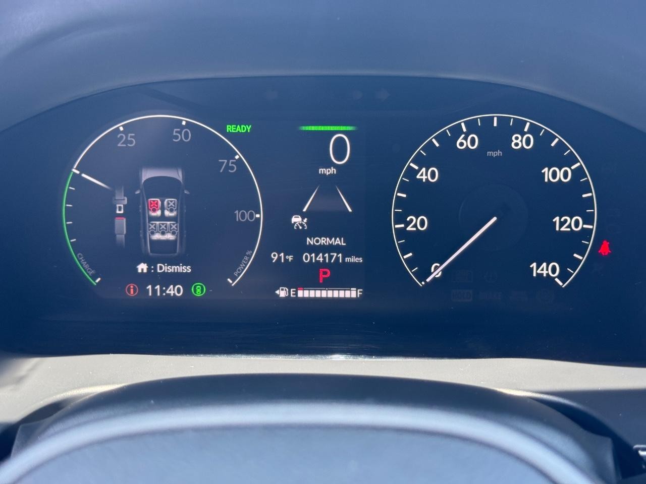 Honda CR-V Hybrid Vehicle Full-screen Gallery Image 21