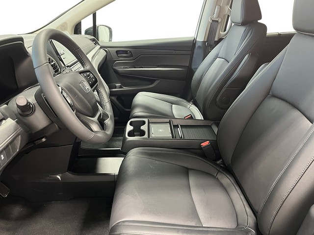 Honda Odyssey Vehicle Full-screen Gallery Image 15