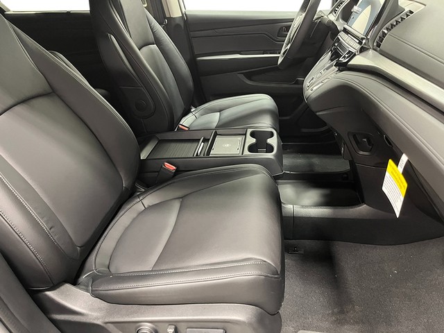 Honda Odyssey Vehicle Full-screen Gallery Image 28