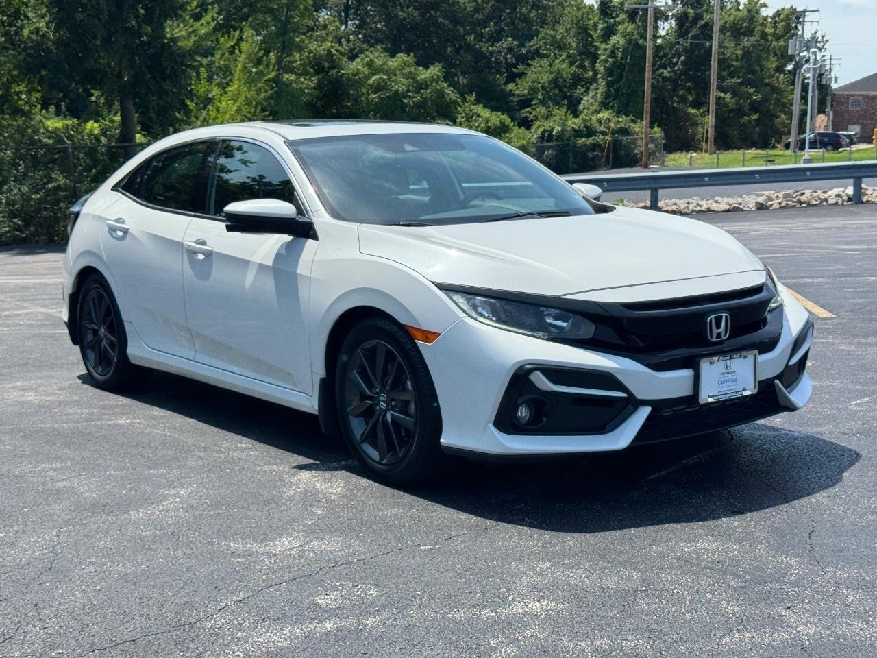 Honda Civic Hatchback Vehicle Full-screen Gallery Image 02