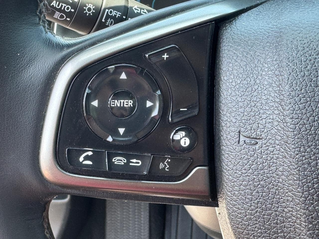 Honda Civic Hatchback Vehicle Full-screen Gallery Image 20