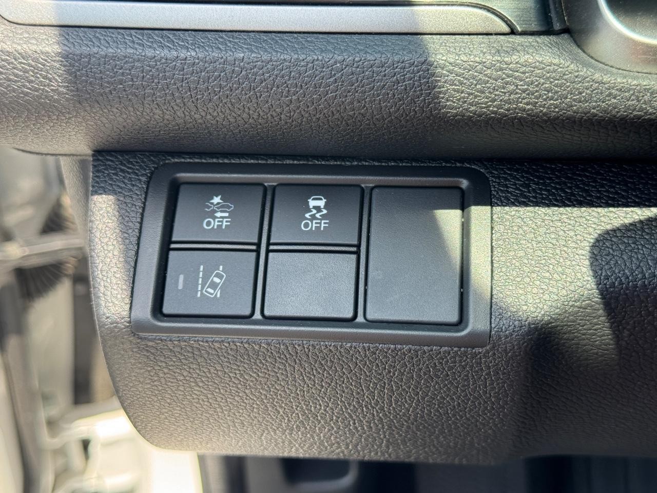 Honda Civic Hatchback Vehicle Full-screen Gallery Image 22