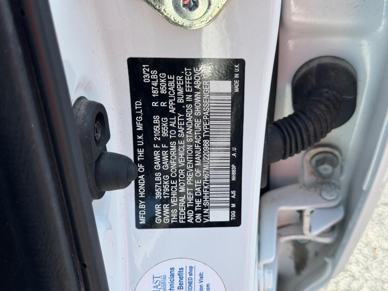 Honda Civic Hatchback Vehicle Full-screen Gallery Image 26