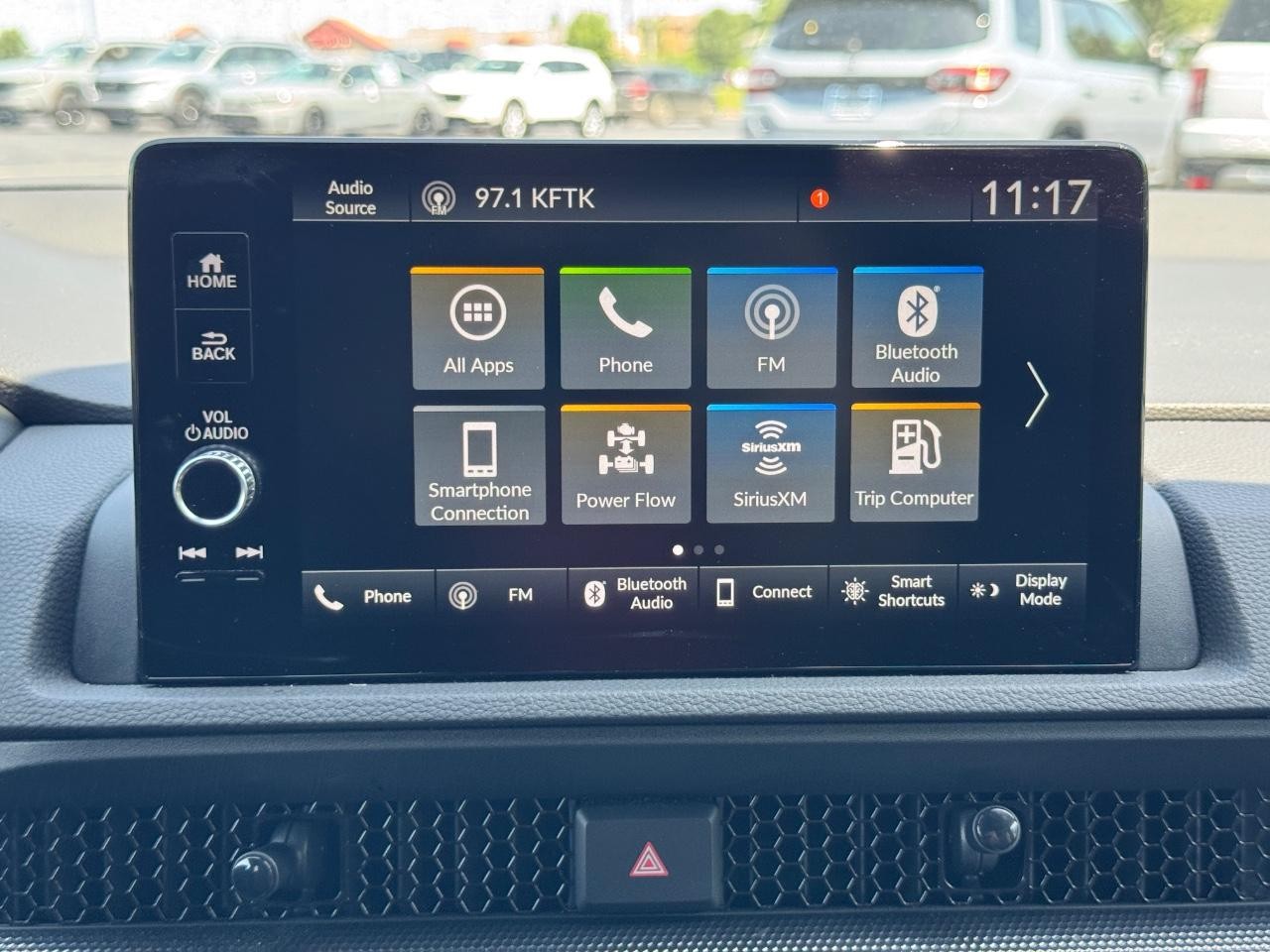 Honda CR-V Hybrid Vehicle Full-screen Gallery Image 14