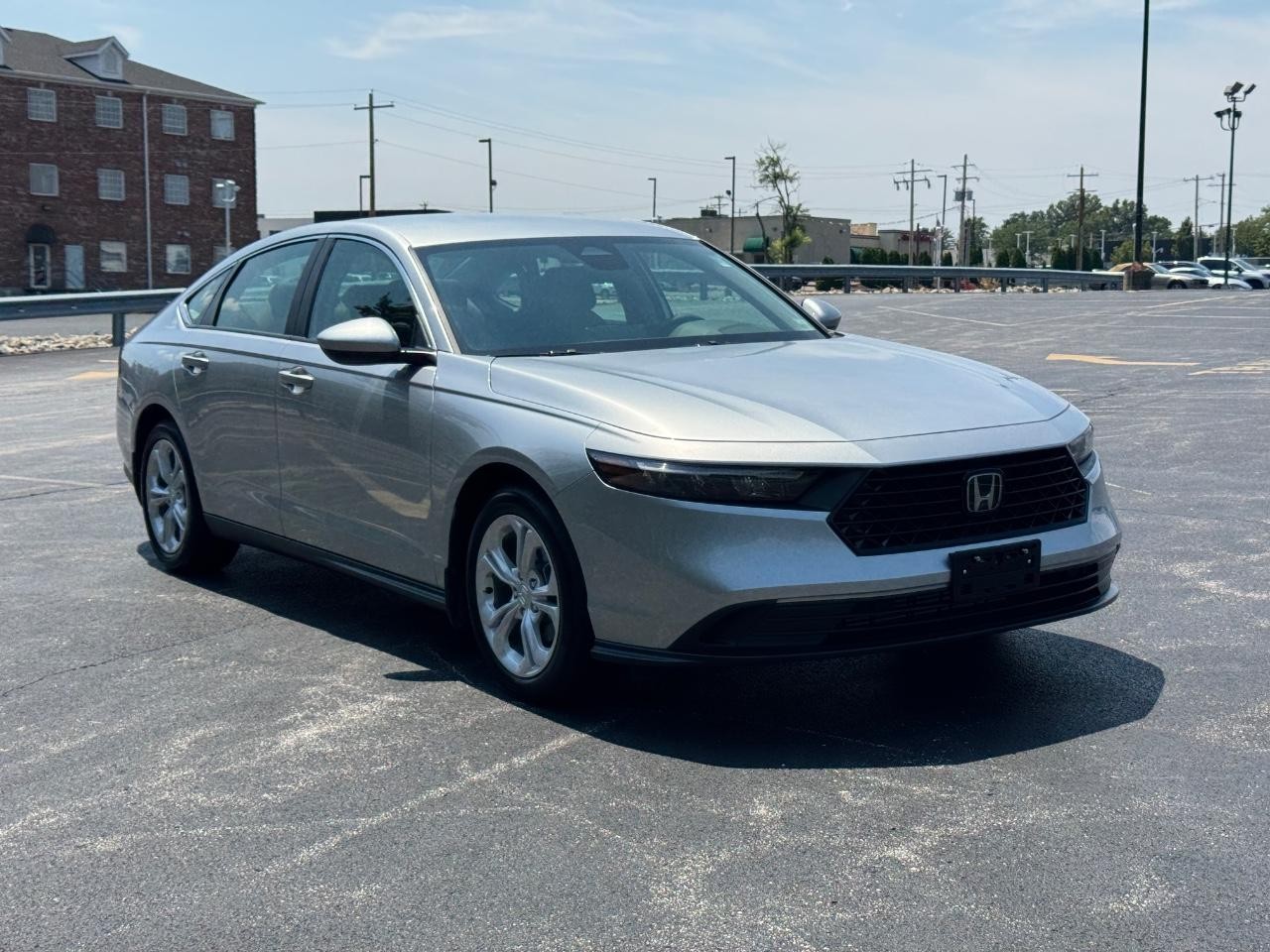 Honda Accord Sedan Vehicle Full-screen Gallery Image 02