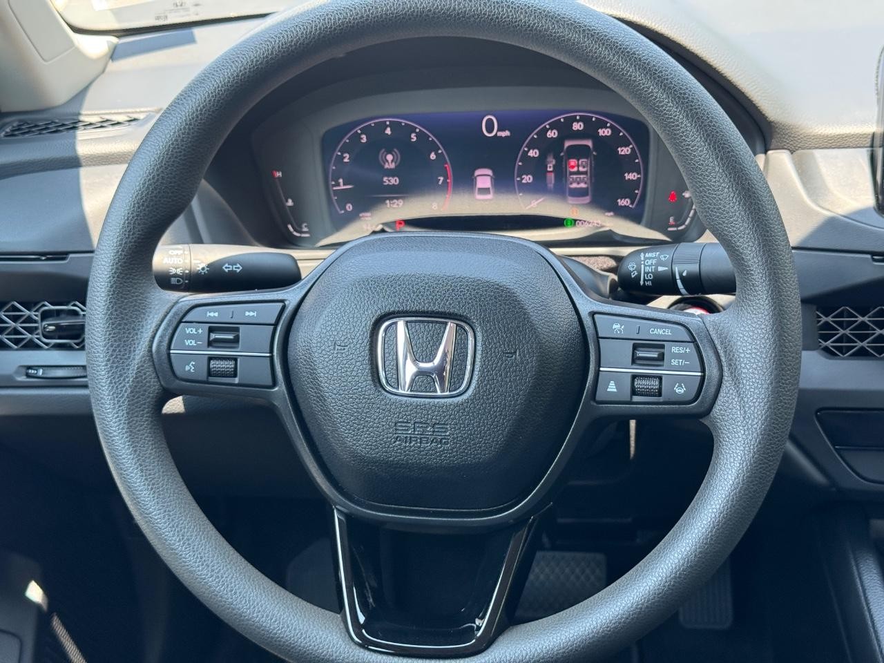 Honda Accord Sedan Vehicle Full-screen Gallery Image 13