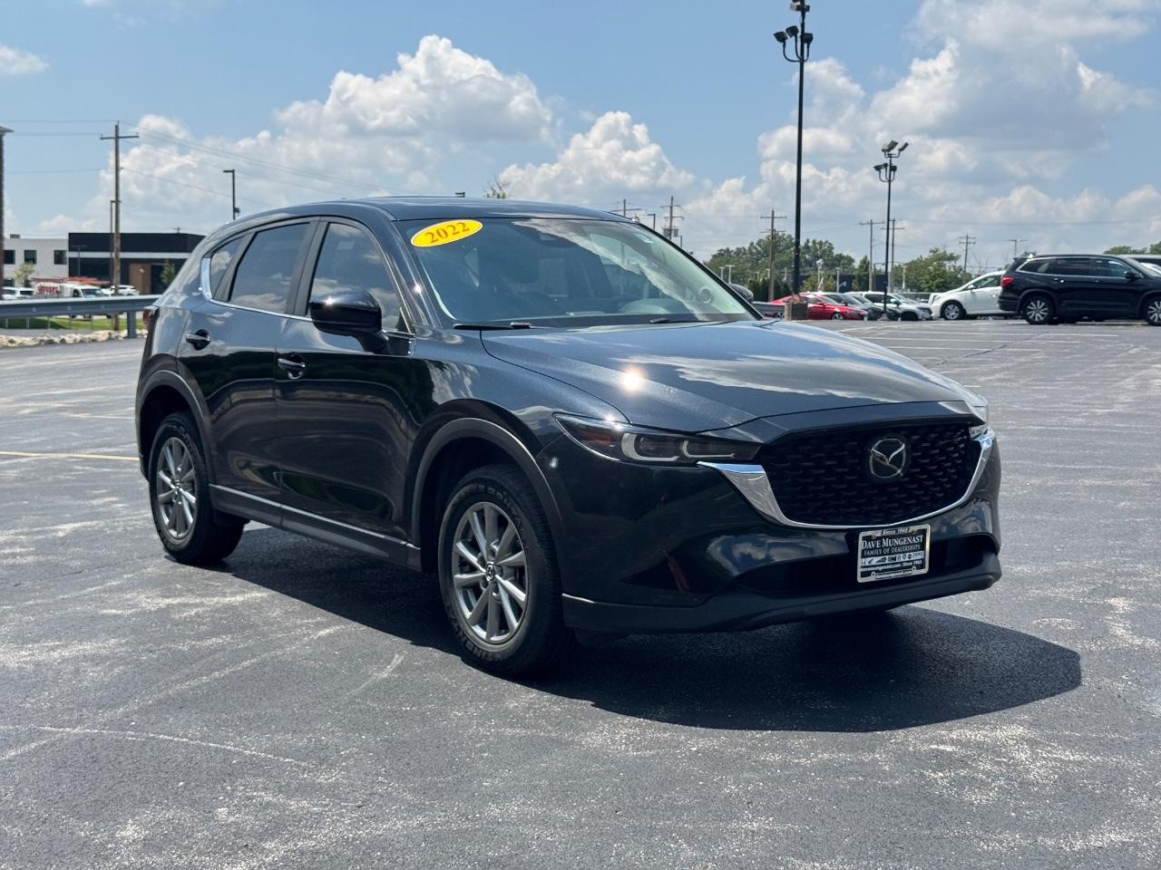 Mazda CX-5 Vehicle Full-screen Gallery Image 02