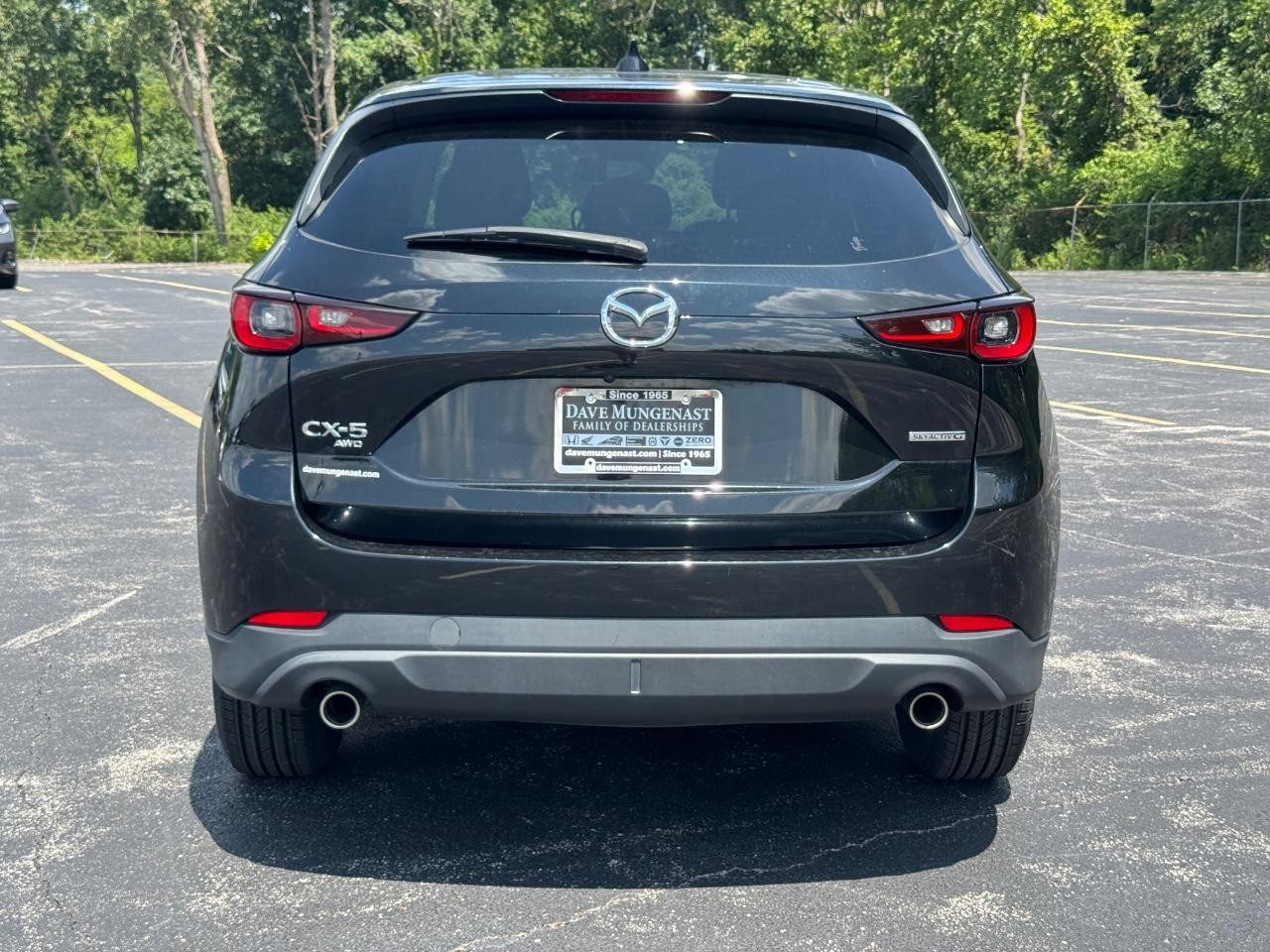 Mazda CX-5 Vehicle Full-screen Gallery Image 06