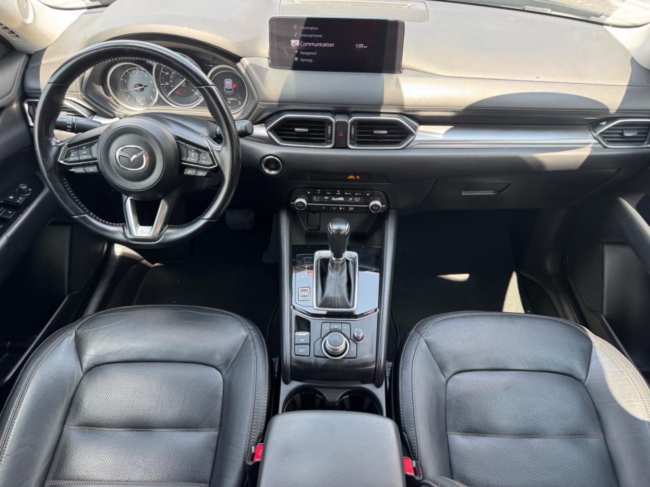 Mazda CX-5 Vehicle Full-screen Gallery Image 12