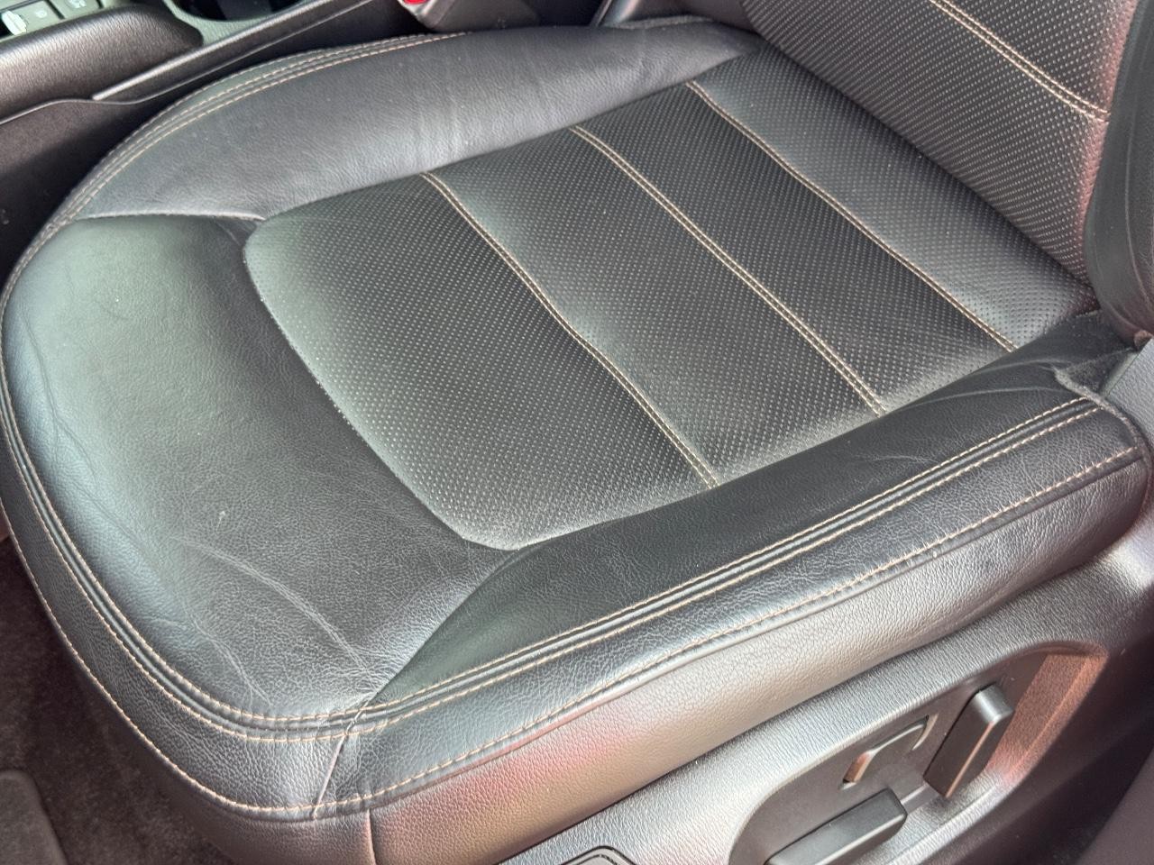 Mazda CX-5 Vehicle Full-screen Gallery Image 27