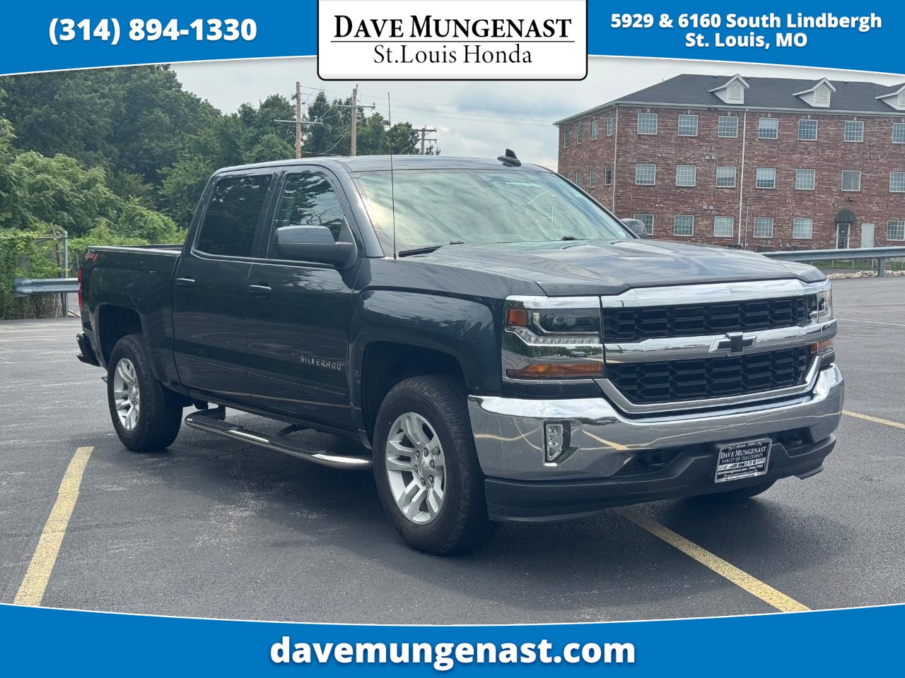 Chevrolet Silverado 1500 Vehicle Full-screen Gallery Image 01