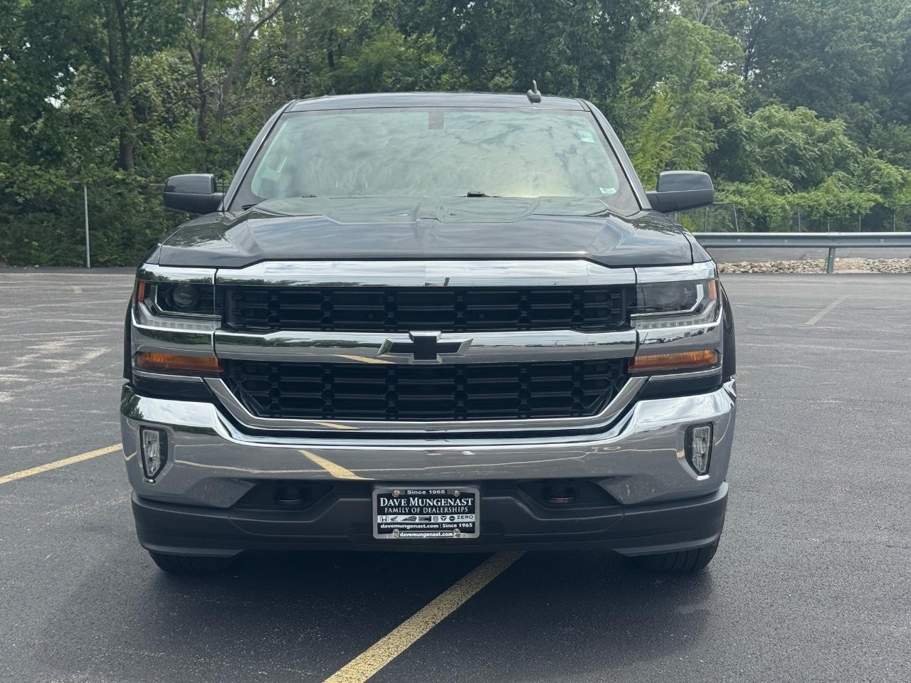 Chevrolet Silverado 1500 Vehicle Full-screen Gallery Image 10