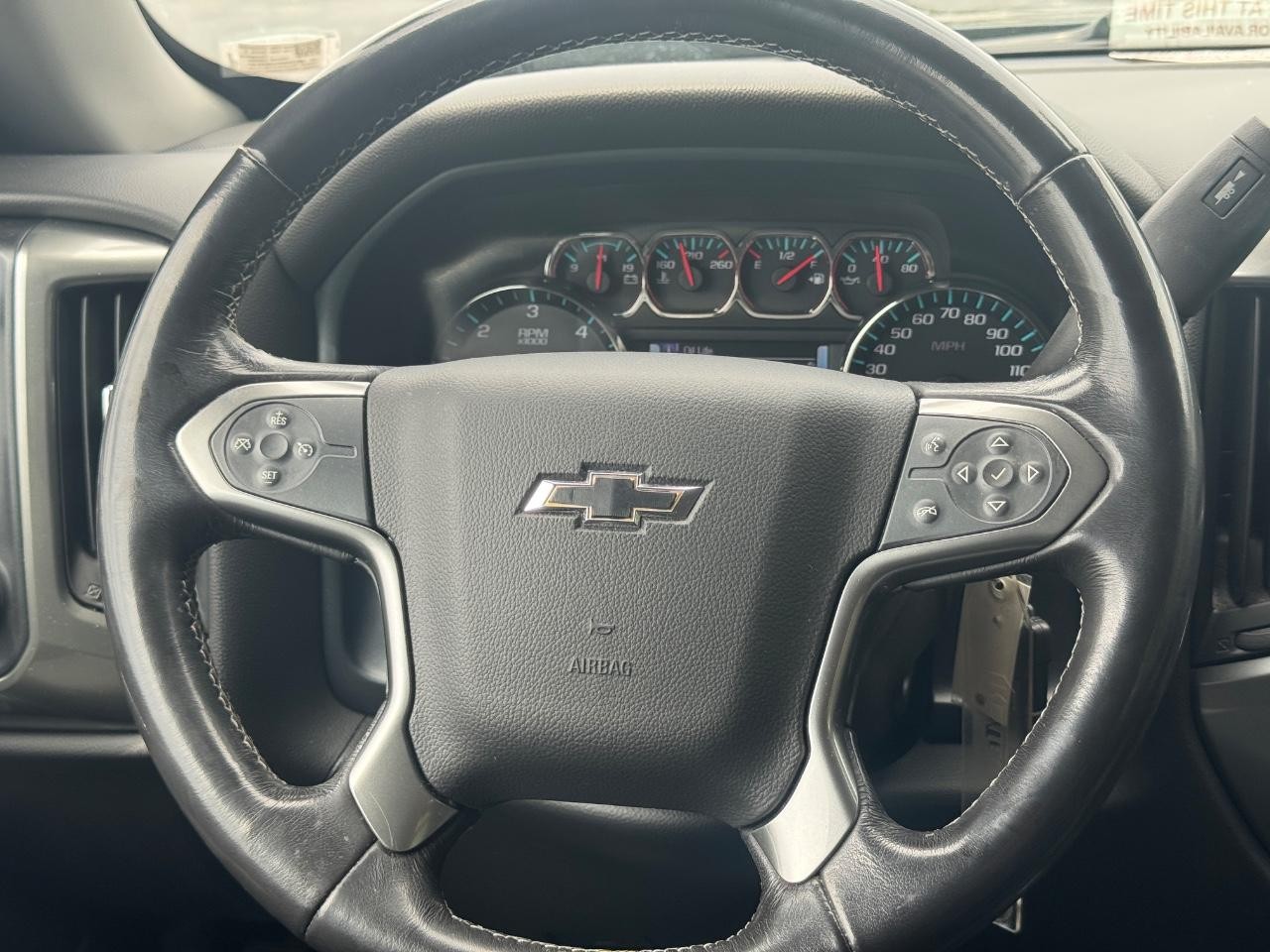 Chevrolet Silverado 1500 Vehicle Full-screen Gallery Image 13