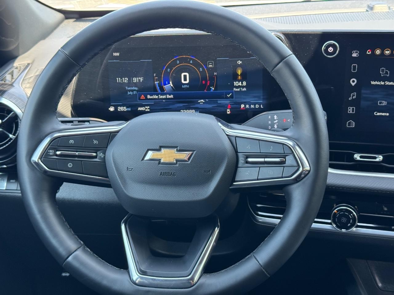 Chevrolet Equinox Vehicle Full-screen Gallery Image 13