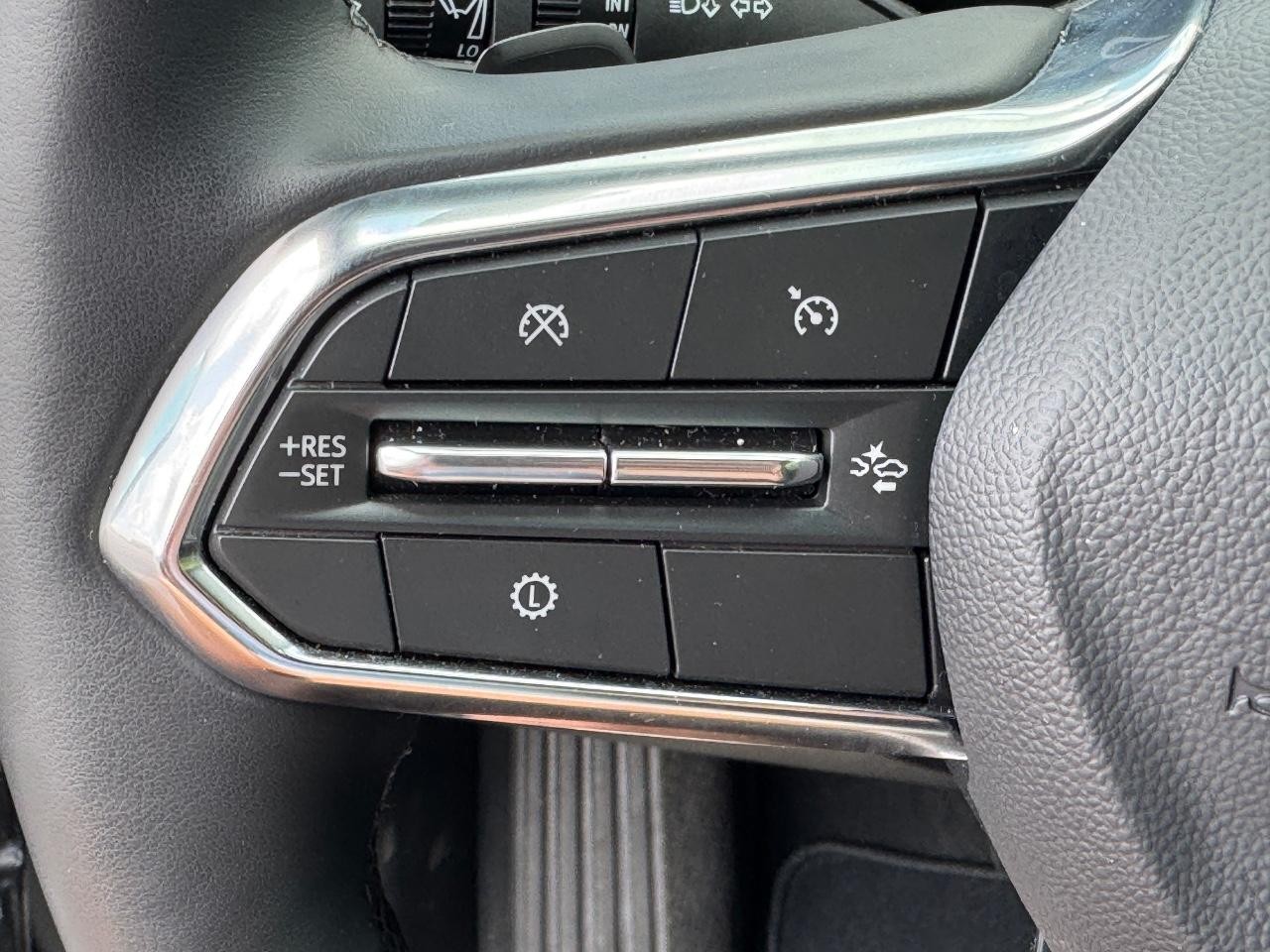 Chevrolet Equinox Vehicle Full-screen Gallery Image 21