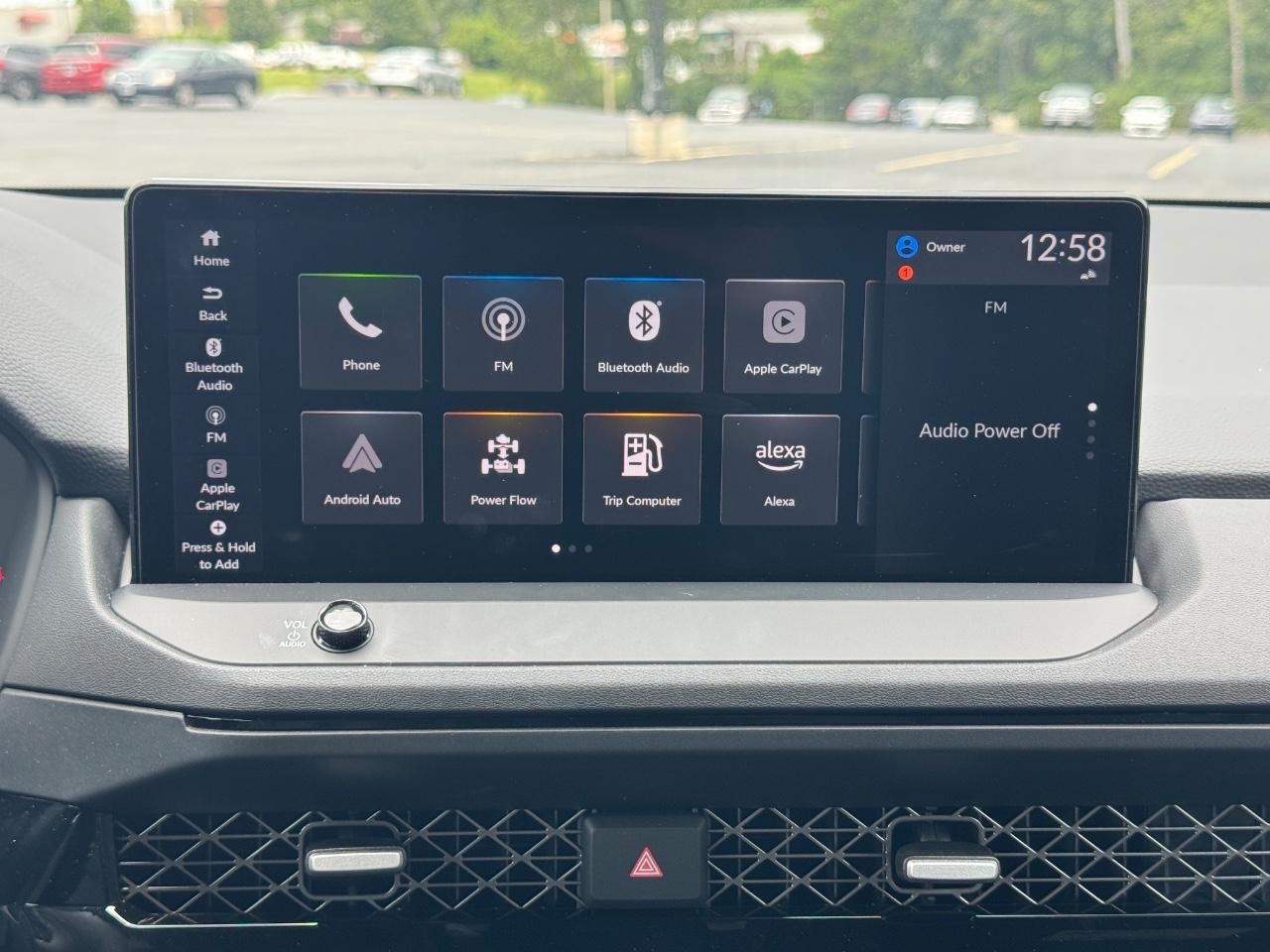Honda Accord Hybrid Vehicle Full-screen Gallery Image 14