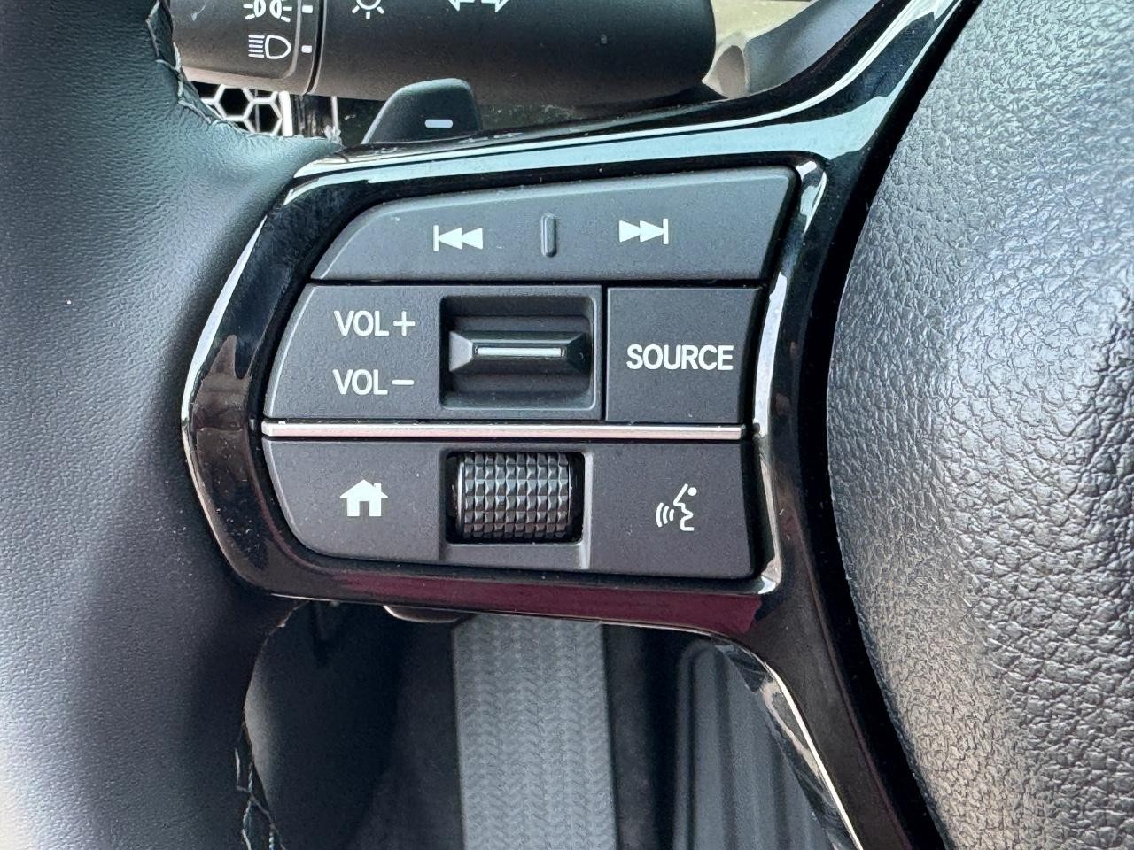 Honda Civic Hatchback Vehicle Full-screen Gallery Image 20