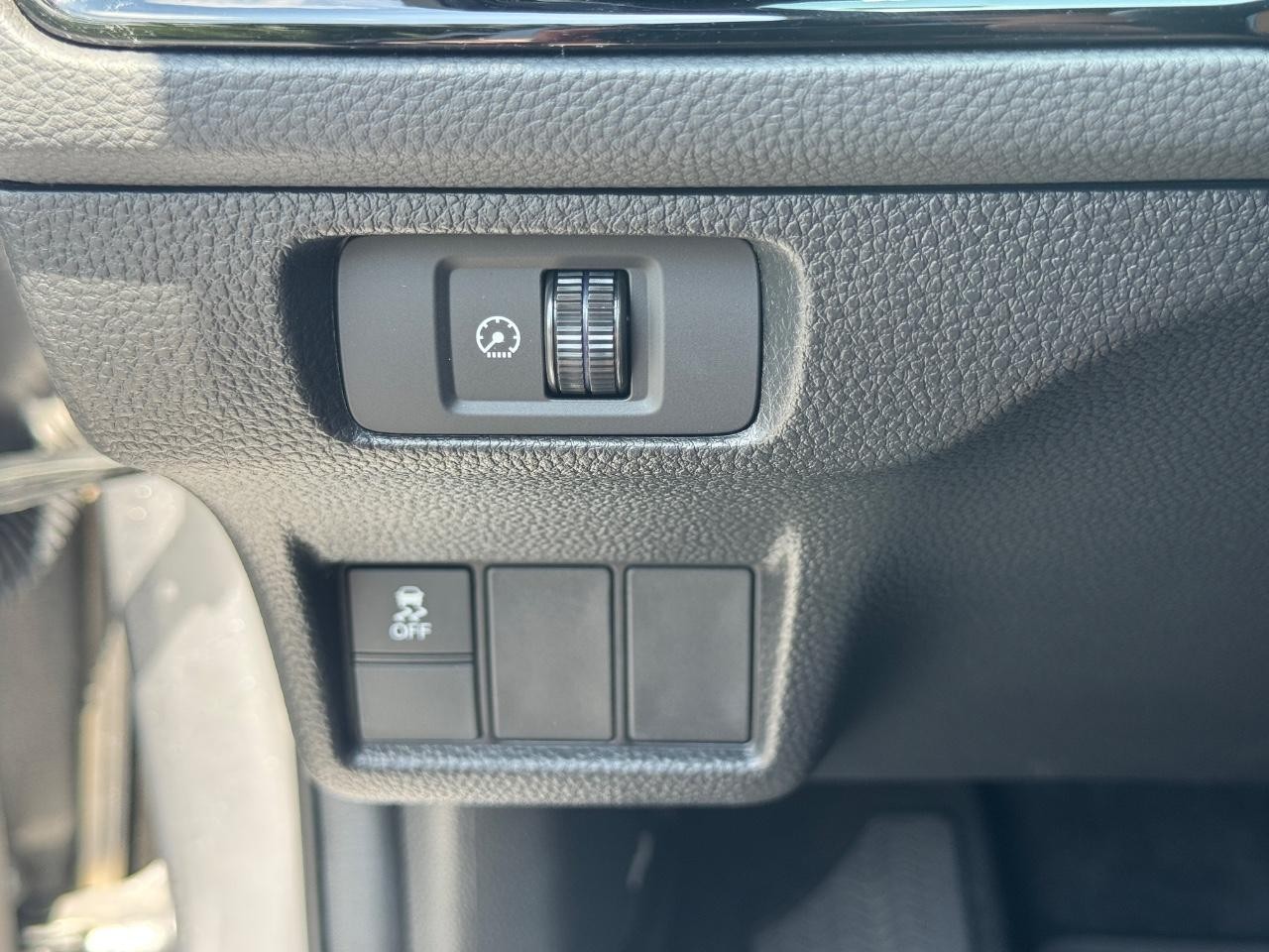 Honda Civic Hatchback Vehicle Full-screen Gallery Image 22