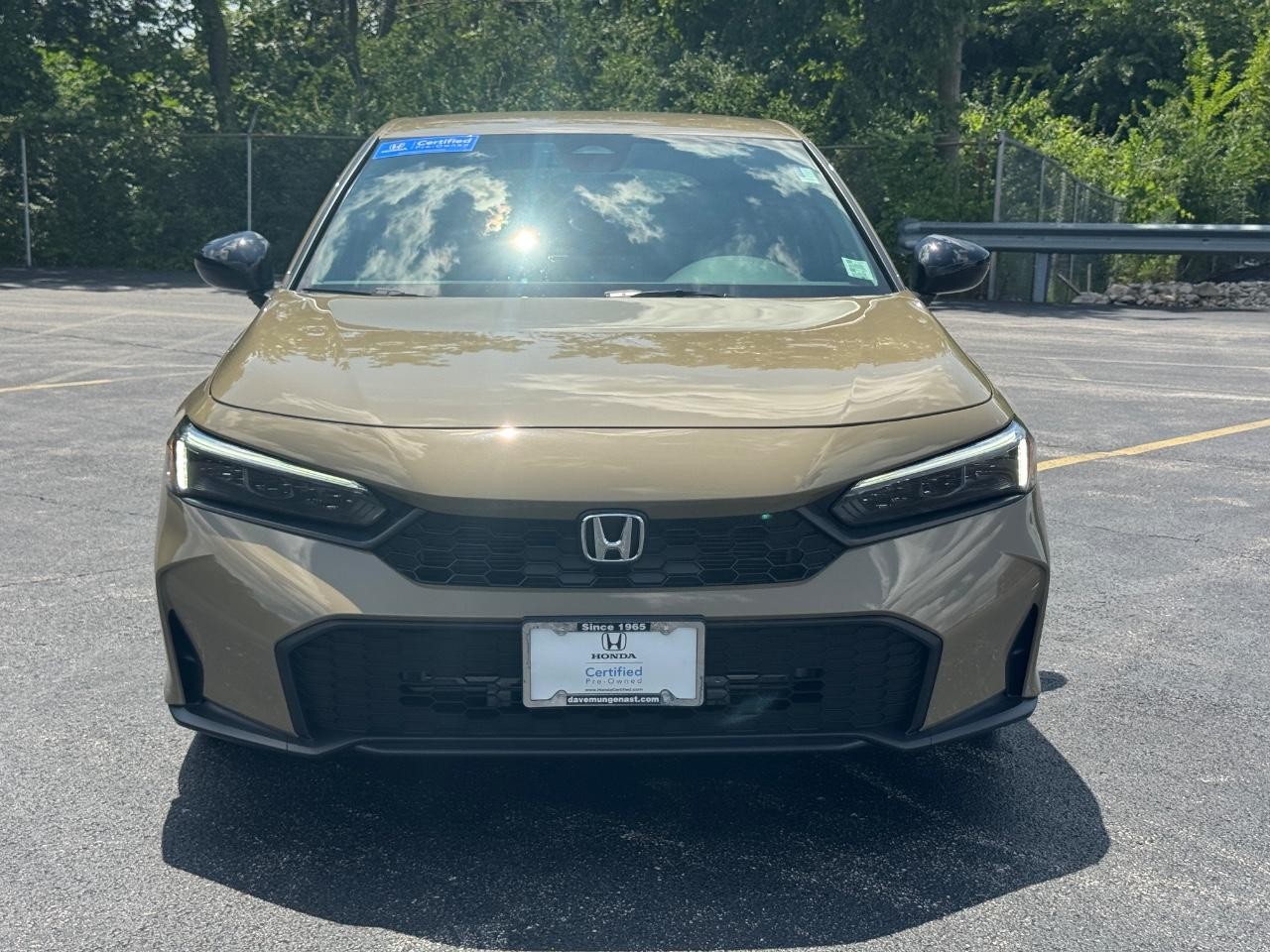 Honda Civic Hatchback Vehicle Full-screen Gallery Image 10