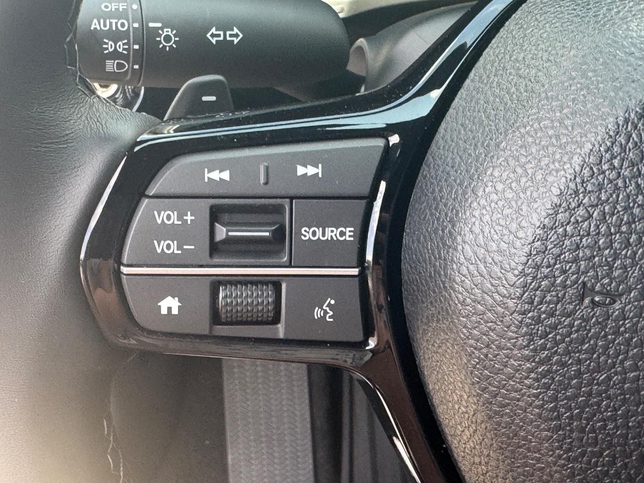 Honda Civic Hatchback Vehicle Full-screen Gallery Image 20