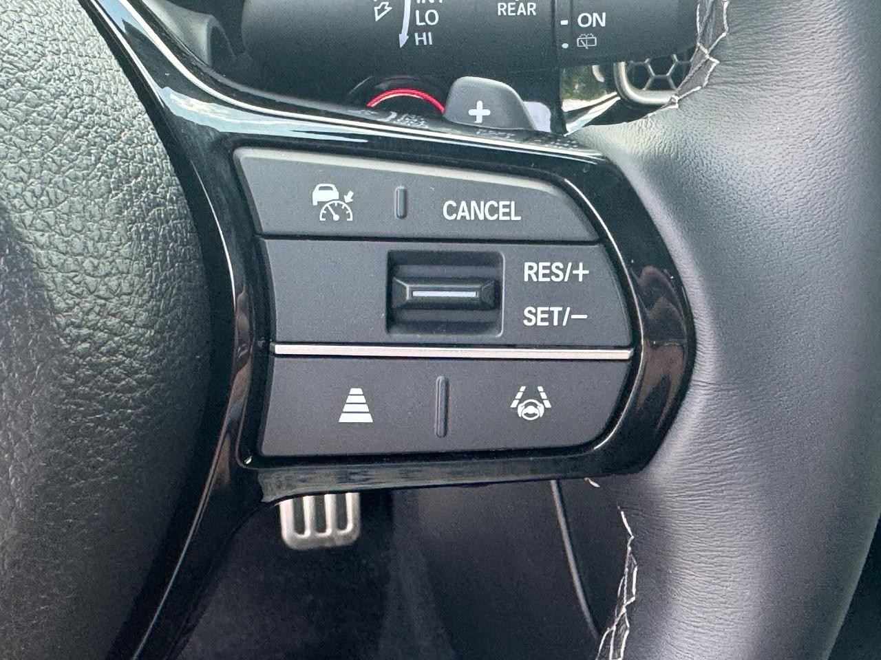 Honda Civic Hatchback Vehicle Full-screen Gallery Image 21