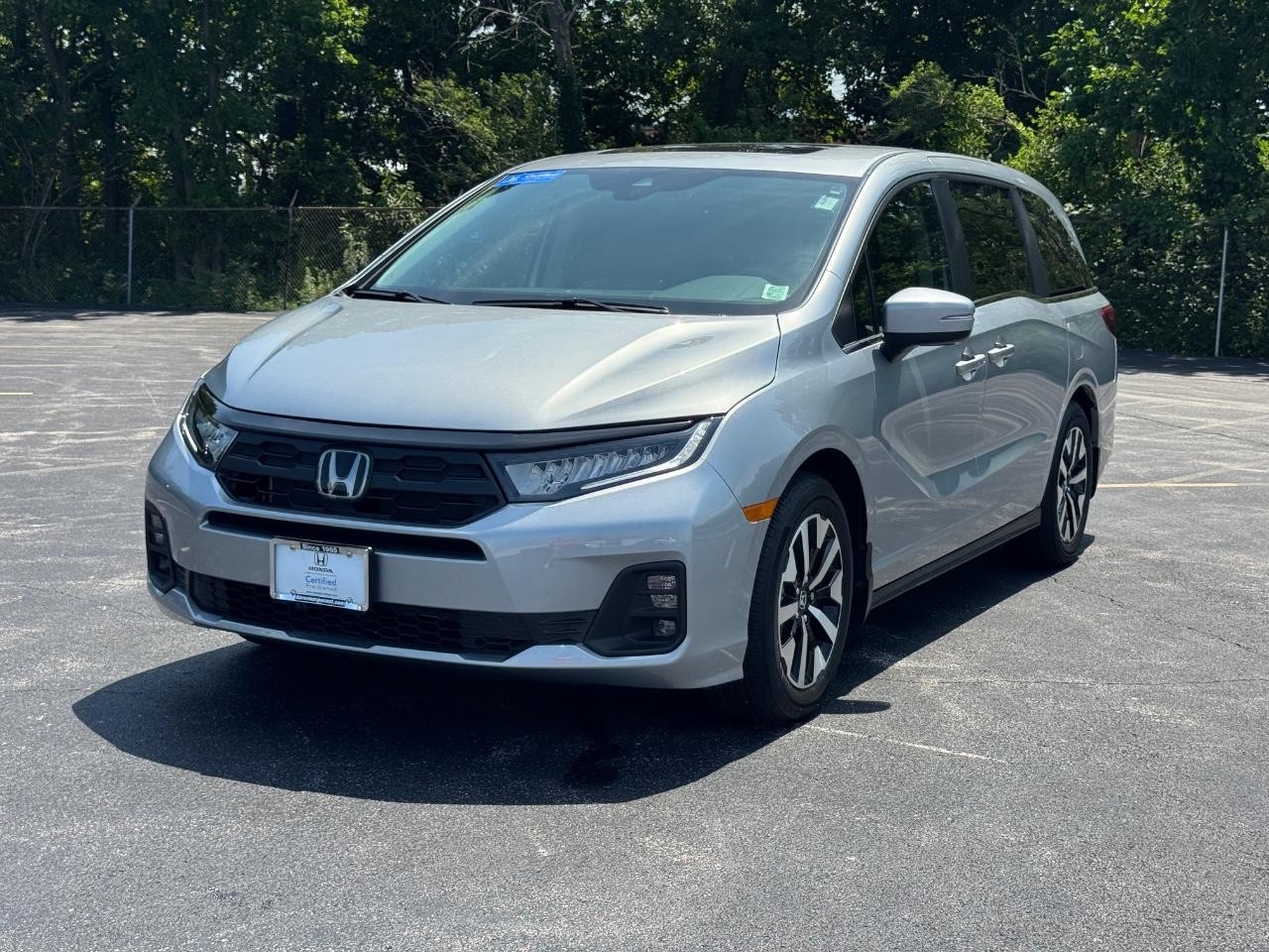 Honda Odyssey Vehicle Full-screen Gallery Image 09